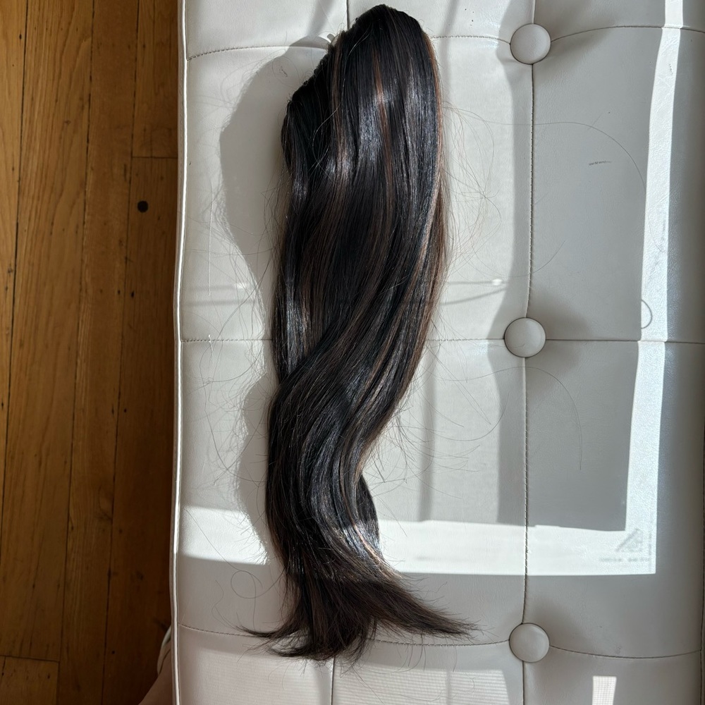 Clip on ponytail #4 w/ highlights